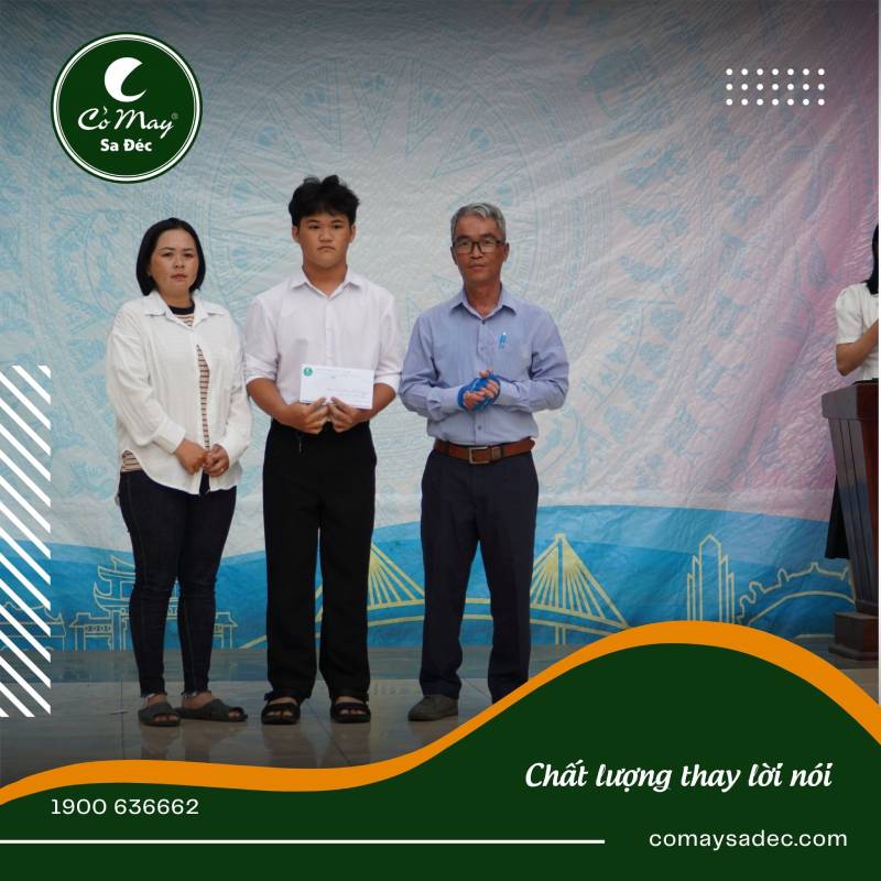 Co May Sa Dec Provides Timely Support of 20 Million VND for Students in Special Difficult Circumstances