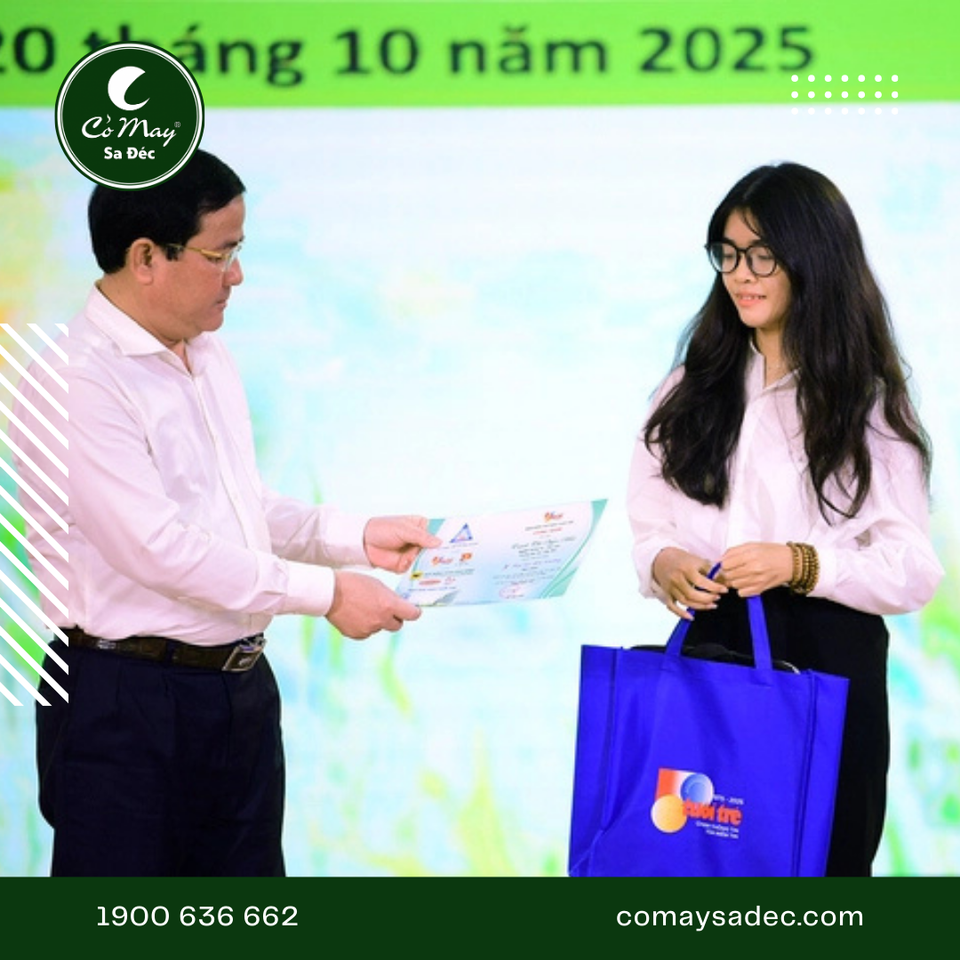 Nữ sinh Cà Mau mỗi ngày một bữa cơm được KTX Cỏ May hỗ trợ học phí, sinh hoạt phí