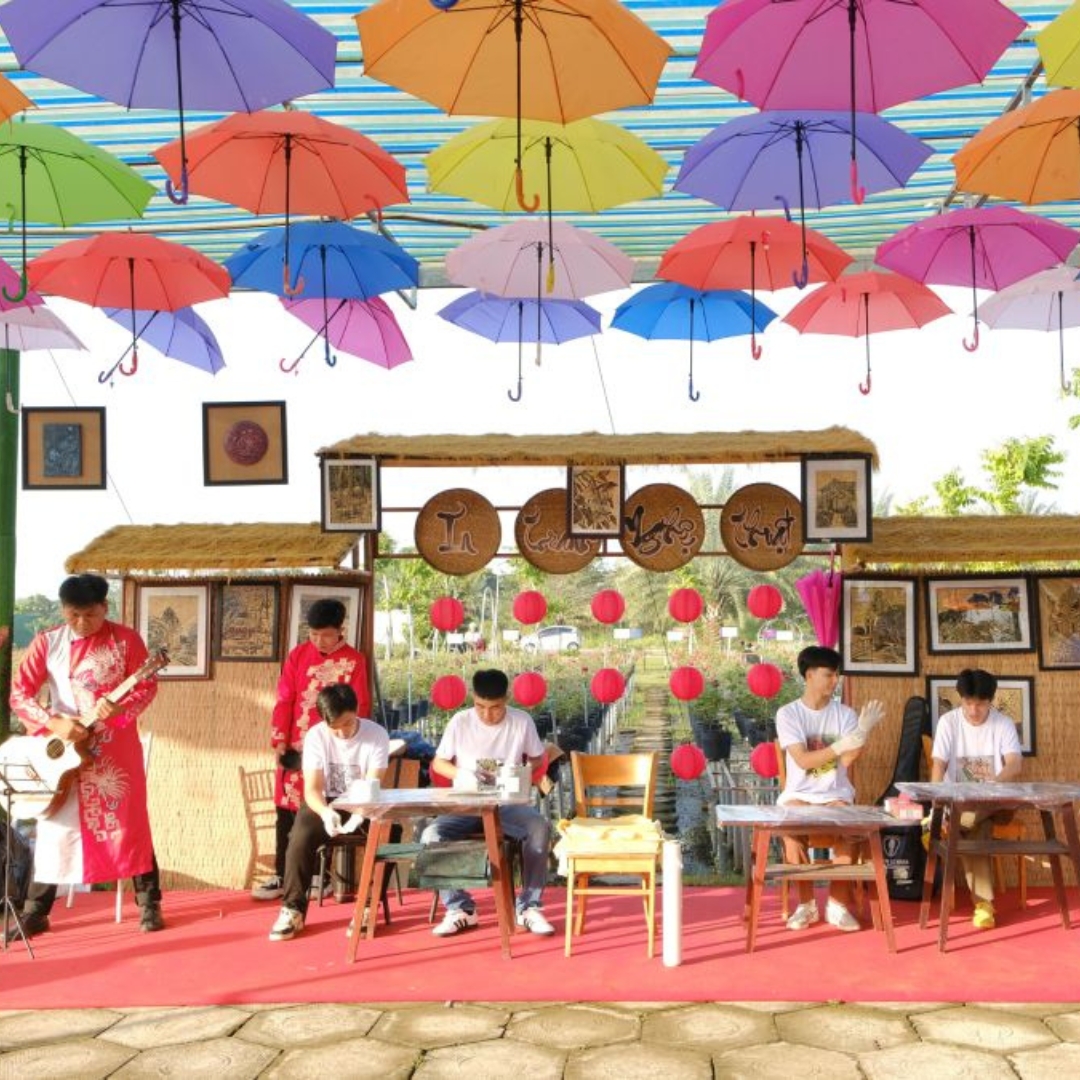 Chuỗi hoạt động tại Không Gian Trải Nghiệm - Vườn Hồng Cỏ May từ 21/12/2025 đến 04/01/2026